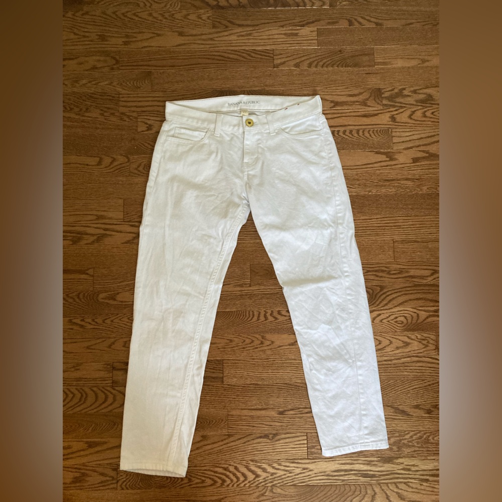 Banana Republic white denim, “slim boyfriend” fit, size 27